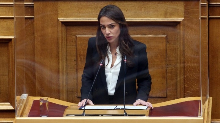 Μιχαηλίδου (υφ. Παιδείας): Δεν καταργείται η σεξουαλική διαπαιδαγώγηση στα σχολεία - Είναι δικαίωμα των παιδιών