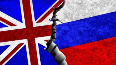 Σκληρή απάντηση Ρωσίας σε Βρετανία: «Θα σπάσετε τα δόντια σας αν επιτεθείτε στην Κριμαία»