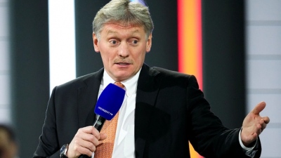 Peskov στο NBC: Η Ρωσία θέλει να επιτύχει διαρκή ειρήνη στην Ουκρανία, όχι σε προσωρινές λύσεις