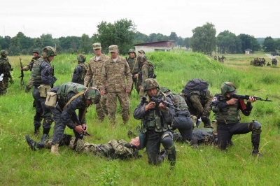 Στην ΕΕ εκπαιδεύονται τουλάχιστον 25.000 Ουκρανοί στρατιώτες