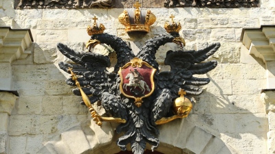 Βόμβα στο παγκόσμιο χρηματοπιστωτικό σύστημα – Fund κοράκι ζητά 230 δισ. από Ρωσία λόγω υποχρεώσεων του… τσάρου