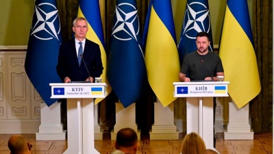 Ο Zelensky κατηγόρησε το ΝΑΤΟ ότι δεν τήρησε τις συμφωνίες – Stoltenberg: Να δώσουμε όπλα στην Ουκρανία