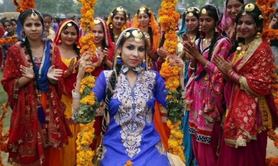 Η Ελλάδα δημοφιλέστερος τουριστικός προορισμός για τους Ινδούς - Αύξηση κατά 30% στις κρατήσεις