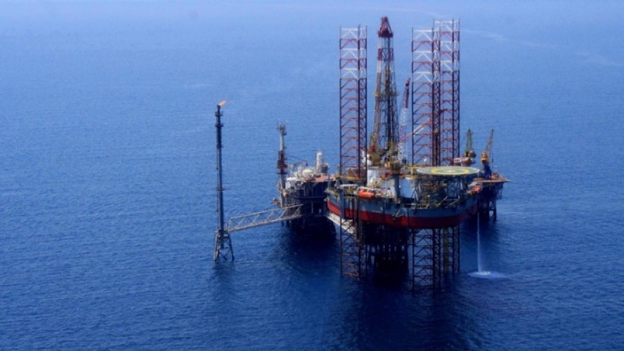 Tην γεώτρηση της ExxonMobil - Qatar Petroleum επισκέφθηκαν οι υπουργοί Εξωτερικών και Ενέργειας Κύπρου