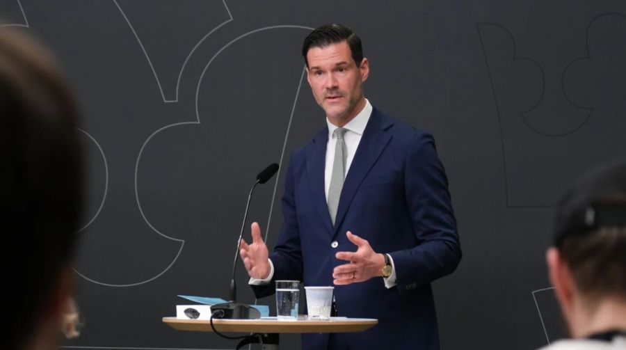 Τέλος η ανοχή στη Σουηδία - Σκληρές ποινές για γρήγορη απέλαση παράνομων μεταναστών