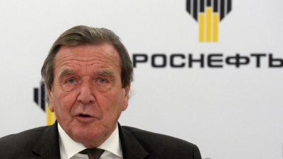 Γερμανία: Θέση και στη Gazprom ετοιμάζεται να αναλάβει ο πρώην καγκελάριος Gerhard Schroeder