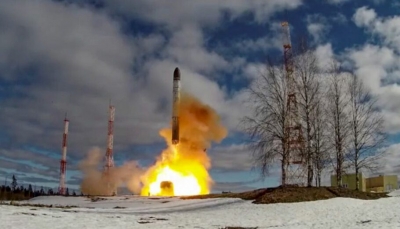 Η Ρωσία αναπτύσσει βαλλιστικούς πυραύλους Sarmat με πυρηνικές κεφαλές –  Άτρωτοι στην αντιπυραυλική άμυνα των ΗΠΑ