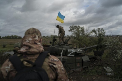 Η Δύση δεν θα αφήσει την Ουκρανία να διαπραγματευτεί, ακόμα και εάν το Κίεβο το θέλει