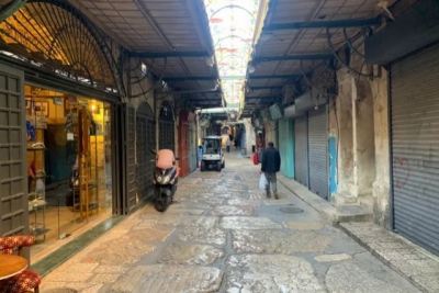 Άδειοι δρόμοι και καταστήματα φέτος στη χριστιανική Ιερουσαλήμ - Τίποτα δεν θυμίζει Χριστούγεννα