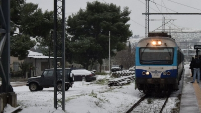 Η Οδύσσεια για 300 επιβάτες τρένου στην Οινόη - Πλήρωσαν από την τσέπη τους για λεωφορείο