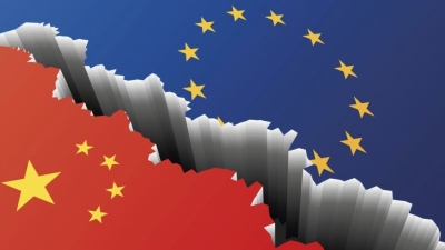 Επιστρέφει τα πυρά της Von der Leyen η Κίνα: Η ΕΕ θέλει να μας βάζει κυρώσεις και παράλληλα να εξαγάγει προϊόντα της
