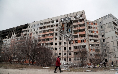 Η ουκρανική ηγεσία ανησυχεί για τη Μαριούπολη μετά την απόφαση της Ρωσίας να εστιάσει στο Donbass