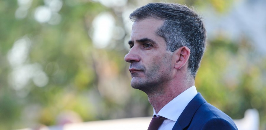 Επίθεση δέχθηκε στον Άγιο Παύλο ο δήμαρχος Αθηναίων Κώστας Μπακογιάννης – Πέντε προσαγωγές