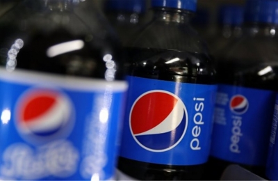 Reuters: H PepsiCo καθυστέρησε έξι μήνες να διακόψει την παραγωγή στη Ρωσία