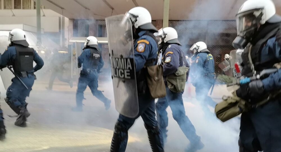 Ένταση στο κέντρο της Αθήνας στην πορεία για τον Δημήτρη Κουφοντίνα