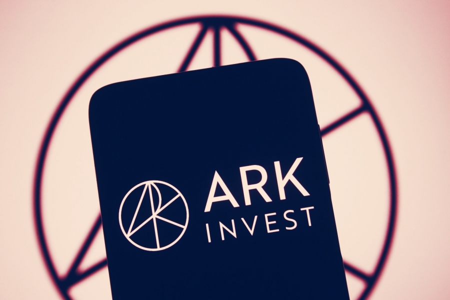 Ark Invest: Σε ποιους high tech κλάδους «βλέπει» αποδόσεις έως και +1.300% - Οι νέες επενδυτικές τάσεις