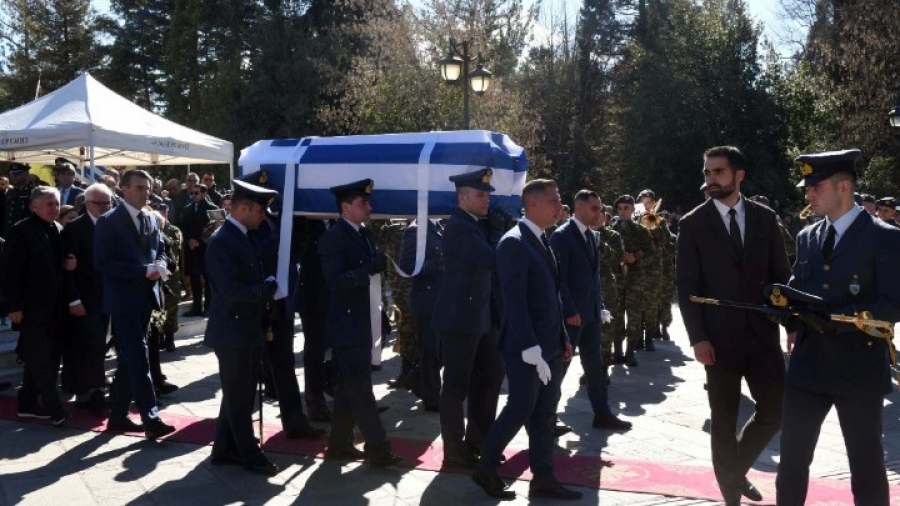 Βαθιά συγκίνηση στην κηδεία του κυβερνήτη του μοιραίου Phantom Ευ. Τσιτλακίδη
