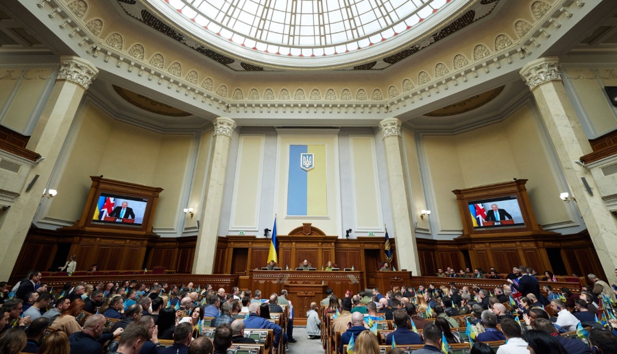 Ουκρανία: Προς κύρωση στο Κοινοβούλιο η 100ετής συμφωνία με τη Βρετανία για την ανάπτυξη βάσεων και την εξόρυξη ορυκτών