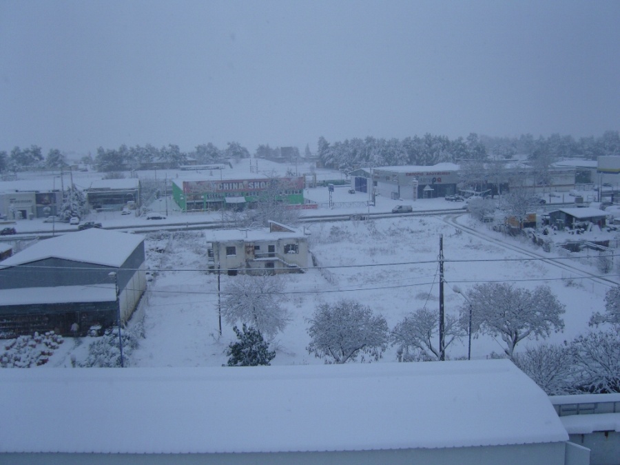 Λάρισα: Σχέδιο για την πιθανότητα χιονόπτωσης στη πόλη από τον δήμο
