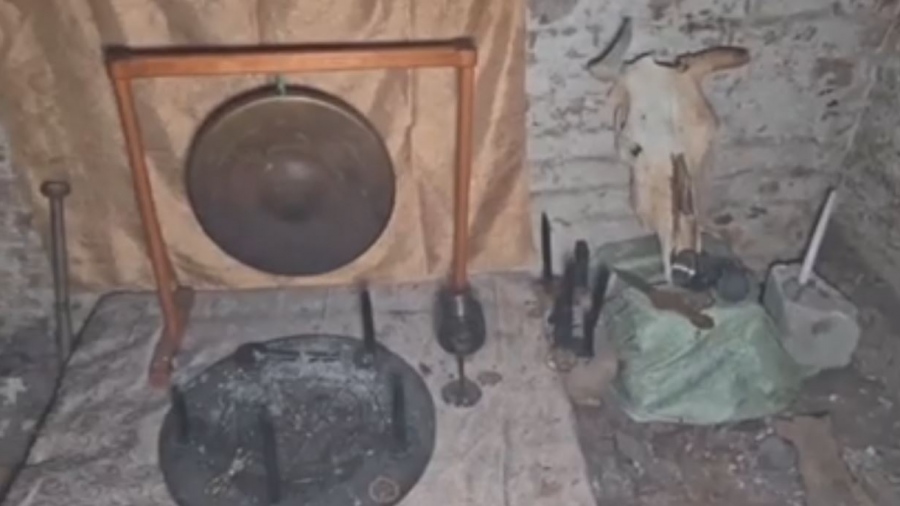 Φρίκη - Οι Ουκρανοί αναβιώνουν τις τελετουργίες του Τρίτου Ράιχ - Με μαύρη μαγεία ελπίζουν να νικήσουν τους Ρώσους (vid)