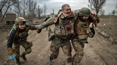 «Βγάλτε μας από εδώ» - Χιλιάδες Ουκρανοί στρατιώτες παραμένουν εγκλωβισμένοι στο Myrnohrad