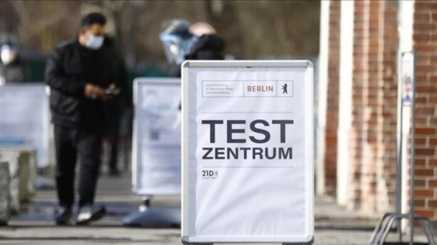 Ποδαρικό της νέας χρονιάς με ταξιδιωτικούς περιορισμούς στην ΕΕ