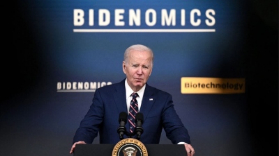 Δημοσκόπηση κόλαφος για την οικονομική πολιτική του Biden - Το 58% των Αμερικανών πασχίζει να ... βγάλει το μήνα