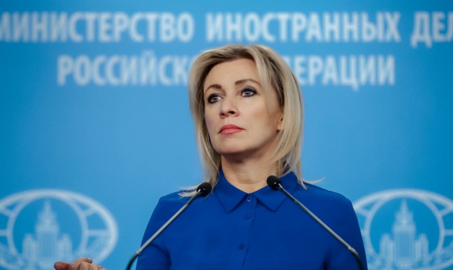 Zakharova: Η ουκρανική ηγεσία τρόμαξε με τη ρωσική σημαία στο Κίεβο