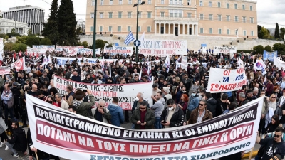 Καζάνι που βράζει η κοινωνία – Χιλιάδες διαδηλωτές σε όλη την Ελλάδα ζήτησαν δικαιοσύνη για τα Τέμπη, απεργία στις 16/3