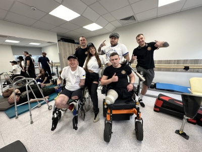 Πρωτοβουλία Ουκρανής πορνοστάρ για τους ακρωτηριασμένους του πολέμου – Σχεδόν 60 χιλ. οι ανάπηροι