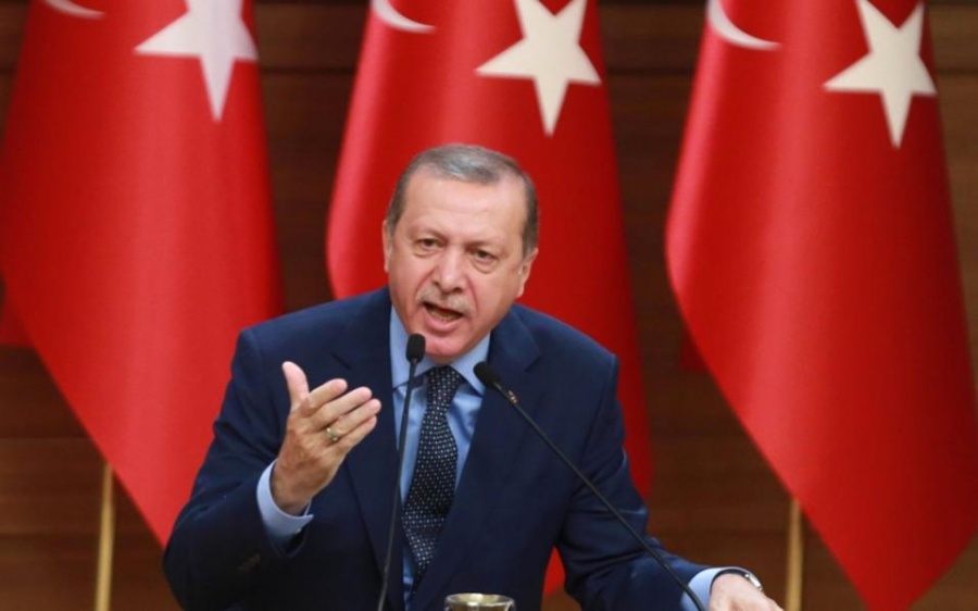 Ο Erdogan απειλεί τον Macron - «Μη ζητήσετε βοήθεια όταν γεμίσει τρομοκράτες η Γαλλία»