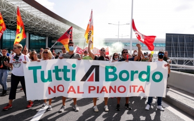 Ιταλία: Επεισόδια ανάμεσα στην αστυνομία και τους εργαζομένους της Alitalia