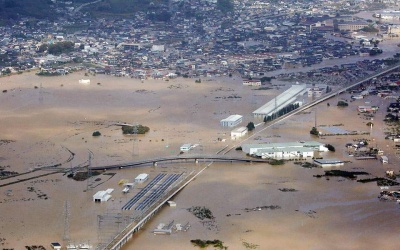 Φονικές πλημμύρες από σφοδρές βροχοπτώσεις στην Ιαπωνία σκότωσαν 12 ανθρώπους
