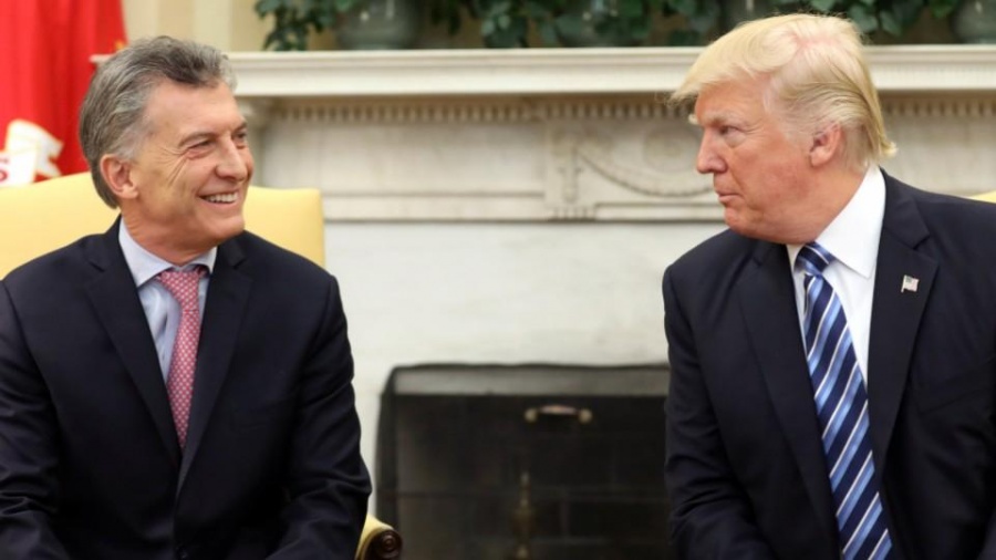 «Ισχυρή στήριξη» Trump στην παραπαίουσα οικονομικά Αργεντινή