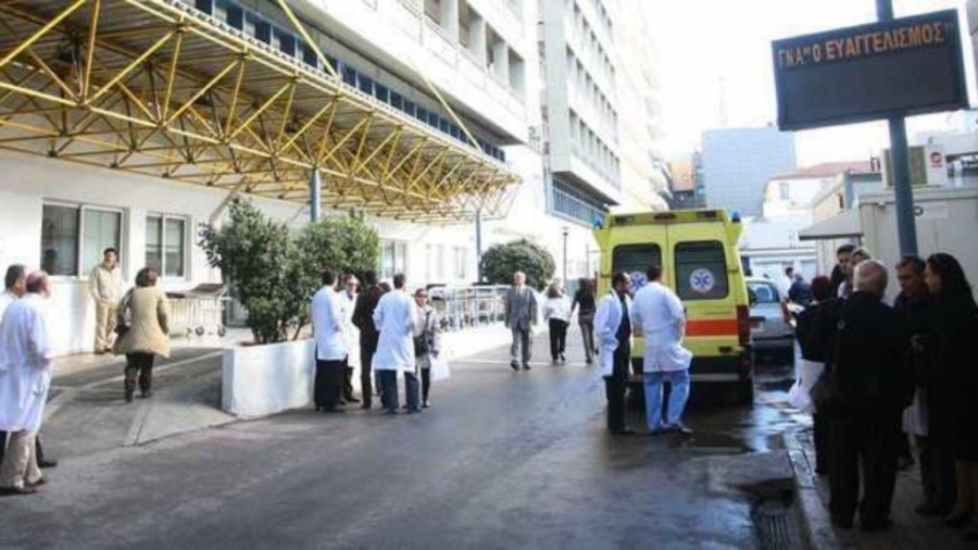 Τραγωδία στο Παλαιό Φάληρο – 15χρονος αυτοπυροβολήθηκε στο κεφάλι και λίγο αργότερα κατέληξε στο νοσοκομείο