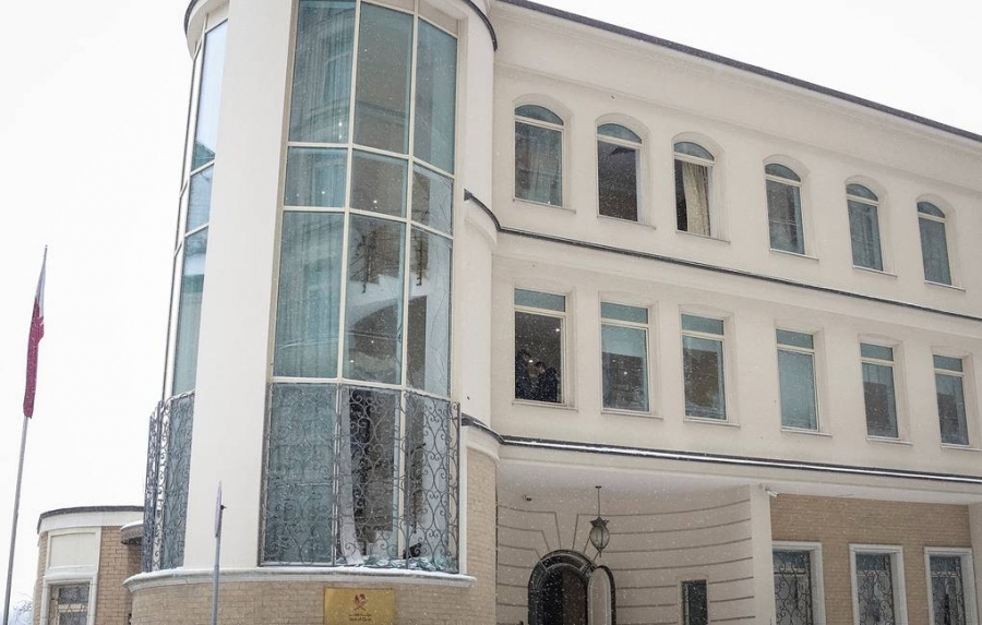 Ζημιές στην πρεσβεία του Κατάρ στο Κίεβο από αστοχία της ουκρανικής αεράμυνας