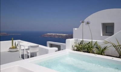 Πτώση 50% καταγράφουν οι κρατήσεις στη Σαντορίνη