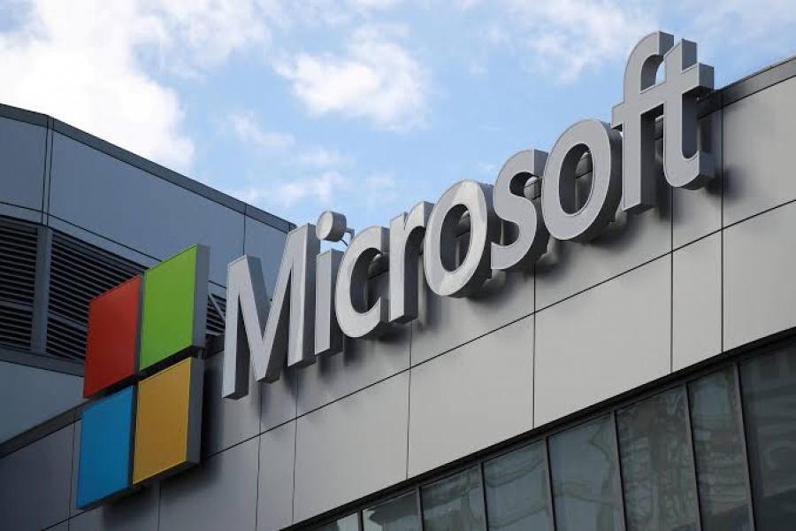 Σφαγή στη Microsoft: Πετά έξω 60.000 εργαζομένους... προτείνει εθελούσια έξοδο στο 25% του προσωπικού της