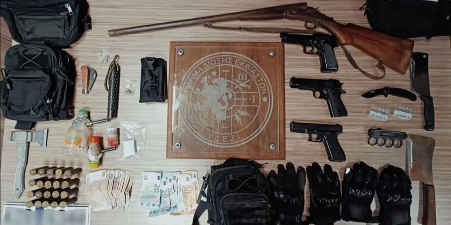 Εξαρθρώθηκε συμμορία που εξαπέλυε επιθέσεις και έδερνε πελάτες νυχτερινών κέντρων και φιλάθλους στα γήπεδα