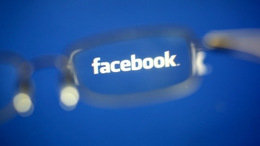 Η ΑΑΔΕ βάζει στο «μικροσκόπιο» Facebook και Instagram για να εντοπίσει επιχειρήσεις που φοροδιαφεύγουν