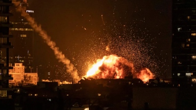 Χάος στο  Tel Aviv - Το Ιράν έστειλε μήνυμα για το εβραϊκό πάσχα με 5 κύματα βαλλιστικών πυραύλων