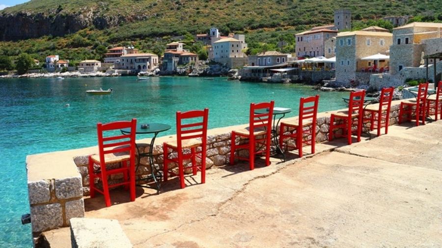 Η Ελλάδα στους top φετινούς προορισμούς από την Βρετανία