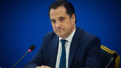 Γεωργιάδης (ΝΔ): Ο Τσίπρας, που μάχεται υπέρ των φτωχών να δώσει εξηγήσεις για τις πολυτελείς διακοπές στο σκάφος