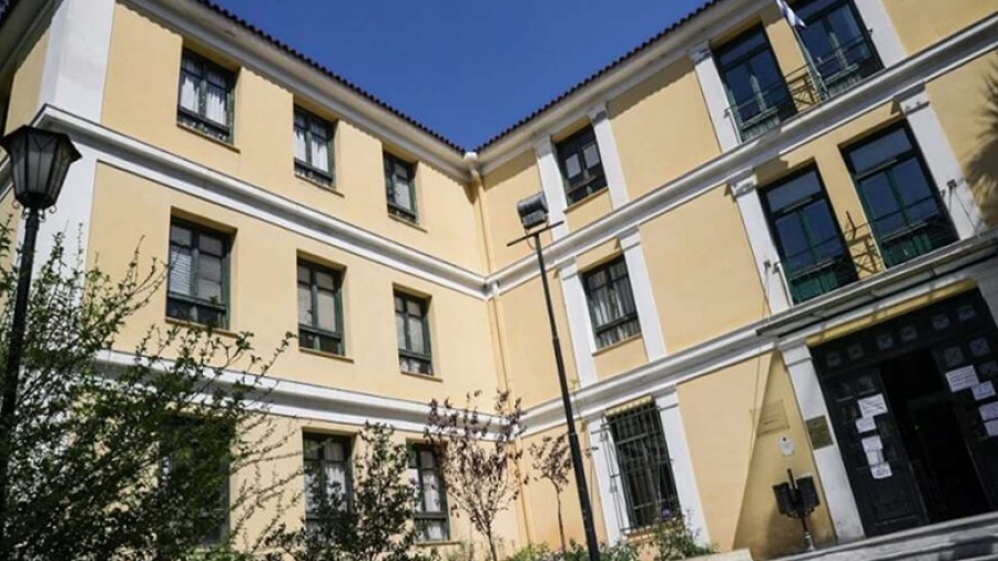 Αντίξοες συνθήκες εργασίας καταγγέλλουν οι δικαστικοί υπάλληλοι: «Εξουθενωτικές και ενίοτε άκρως επικίνδυνες για την υγεία μας»