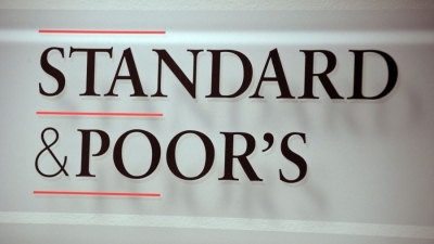 Standard & Poor’s: Επιβεβαιώνει τη ΦΑΓΕ σε «Β+» - Αναβαθμίζει σε σταθερό το outlook