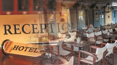 Απώλειες 3,2 δισ. ευρώ σε καταλύματα και εστίαση το γ΄τρίμηνο του 2020