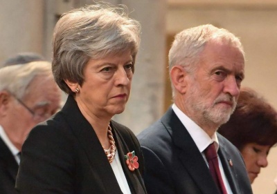 Βρετανία: Συμφωνία May - Εργατικών για το Brexit πυροδότησε η πανωλεθρία των δύο κομμάτων στις τοπικές εκλογές