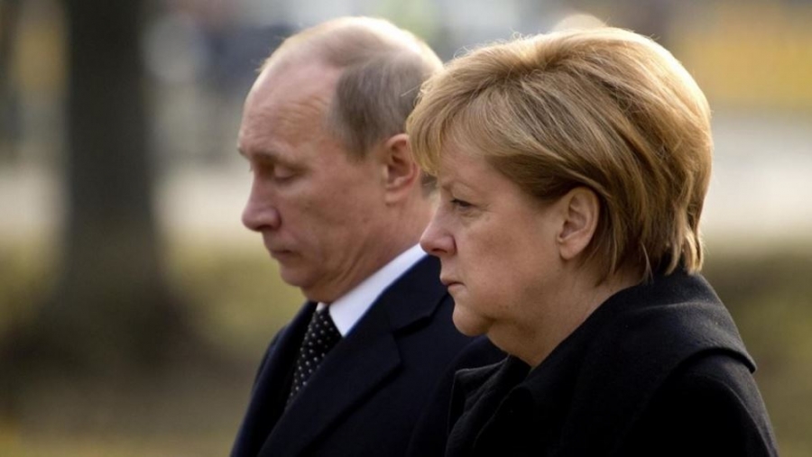 Merkel προς Putin: Να μην συνεχισθεί η αυξημένη στρατιωτική παρουσία στα σύνορα με την Ανατολική Ουκρανία