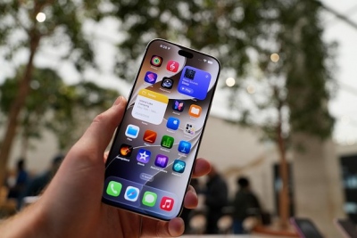 Κάτι δεν πάει καλά με το iPhone... το παράξενο πρόβλημα που εμφανίζεται από την πρώτη μέρα χρήσης