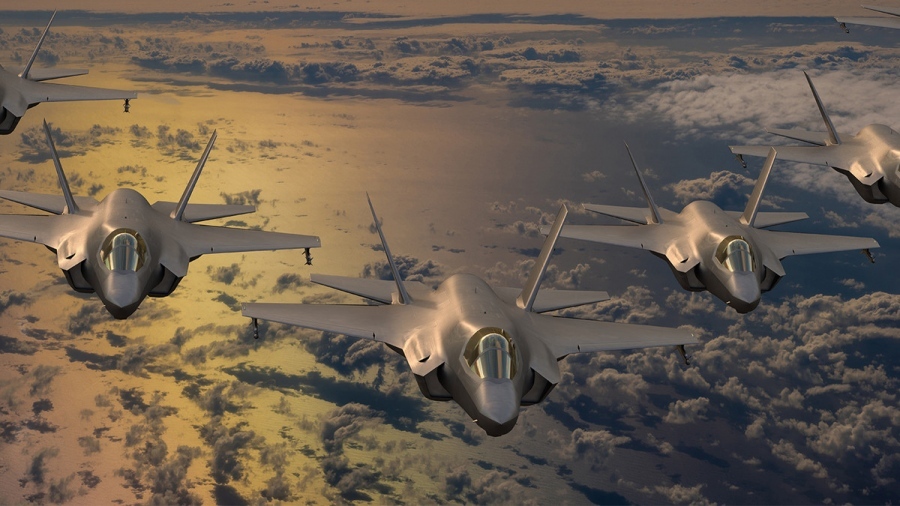 The most expensive US fighter jet is threatened by... Trump - 